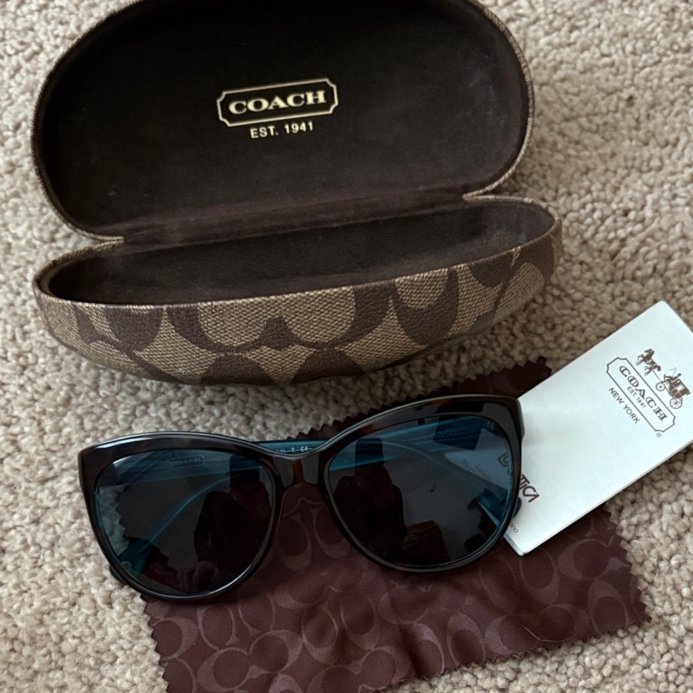Coach H055 Samantha tortoiseshell Cat-Eye Sunglasses never worn